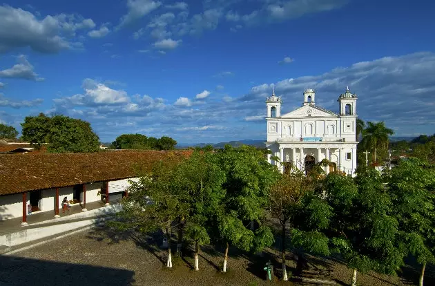 Gjenfødelsen av El Salvador