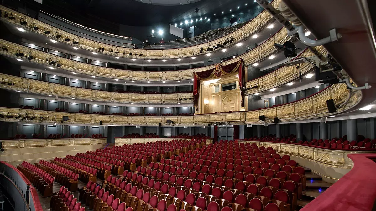 Een nacht in het Koninklijk Theater in Madrid