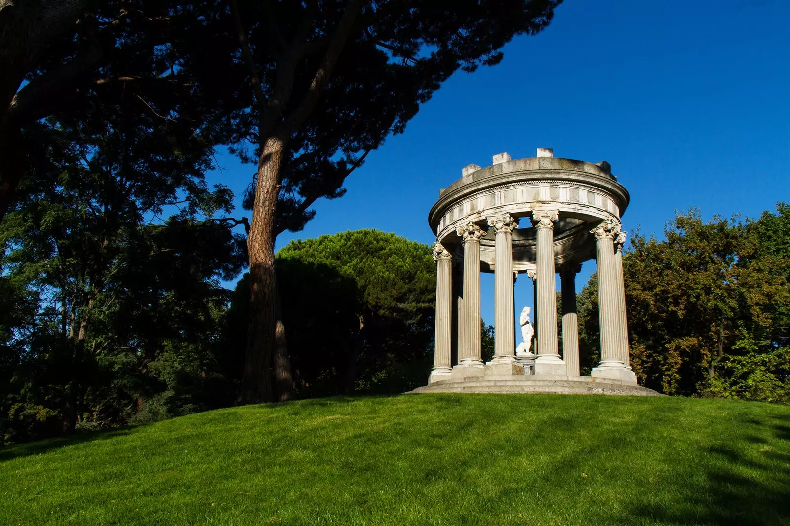 El Capricho sığınağını ziyaret ederek tarih boyunca bir yolculuk