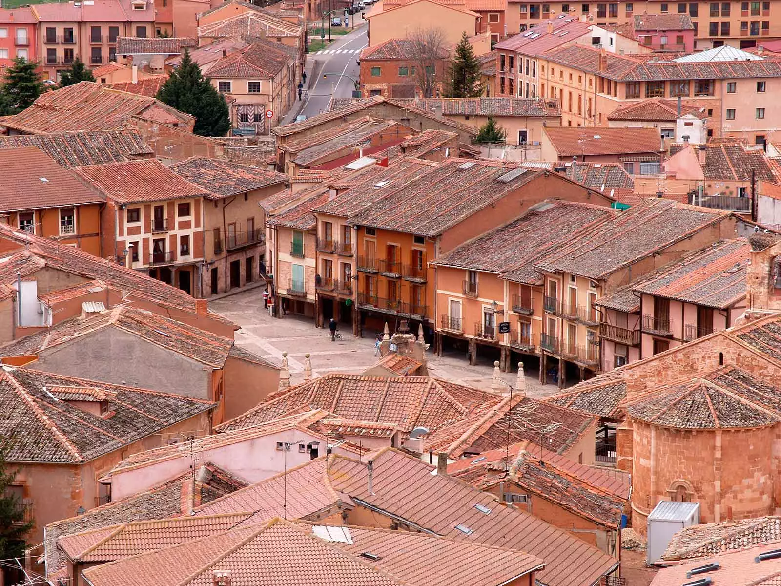 Rooftops of Ayllón