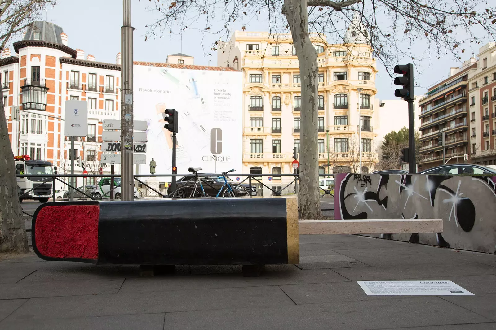 Surprise Five works of art are hidden in the streets of Madrid