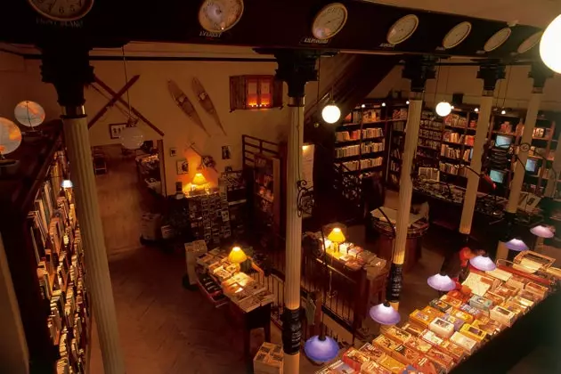 Libreria irregolare