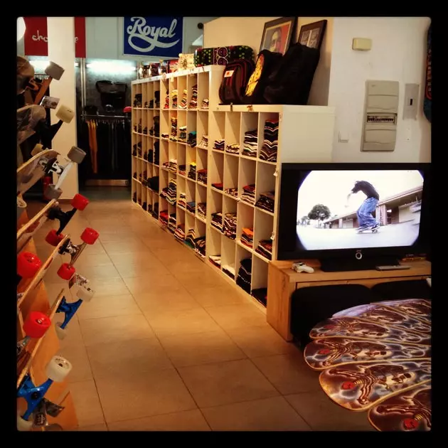 Stance Shop Gabriel Lobo의 도시 보루