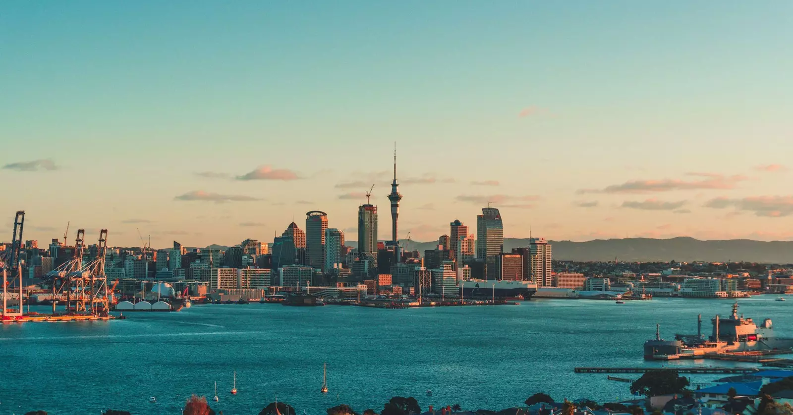 gün batımında Auckland