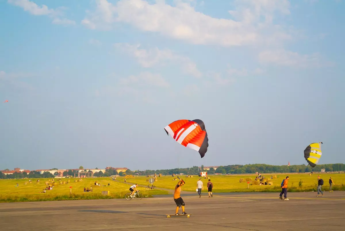 Tempelhofer Feld huko Berlin