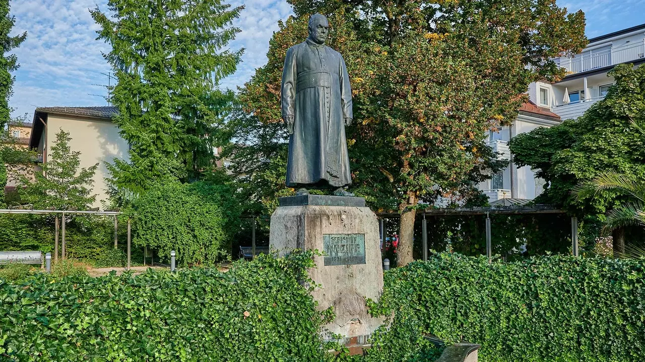 Себастиан Кнайп, водният лекар