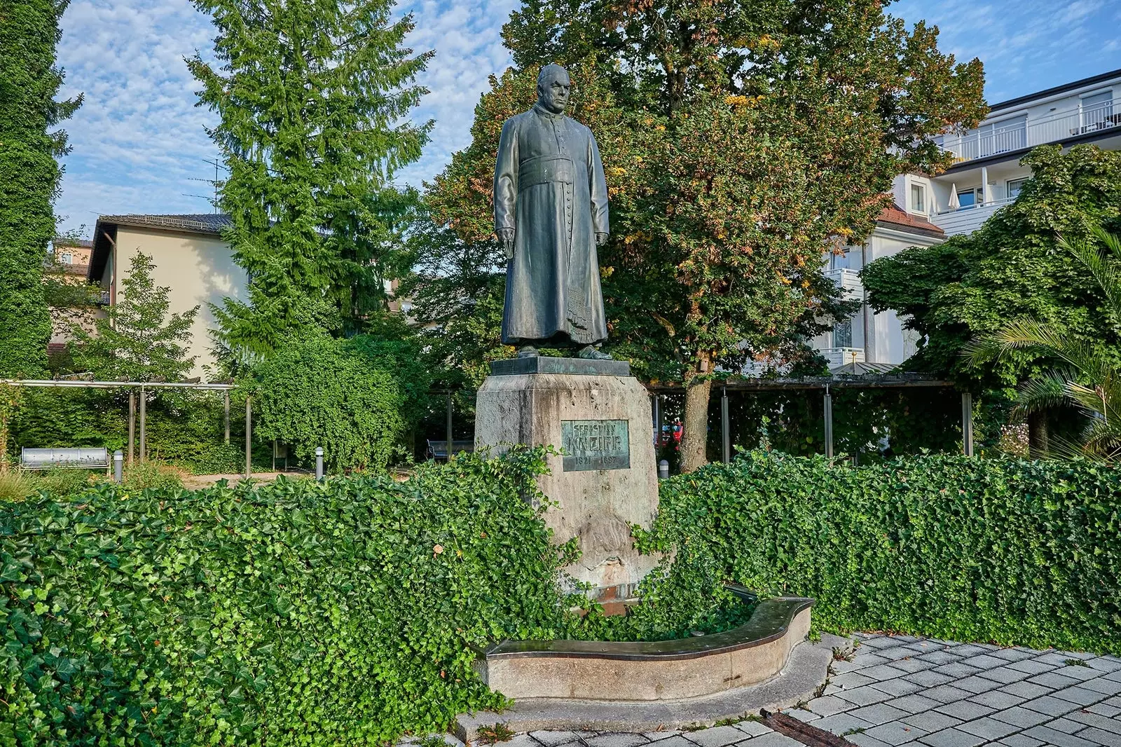 Statuja e Sebastian Kneipp Bad Wörishofen Gjermani