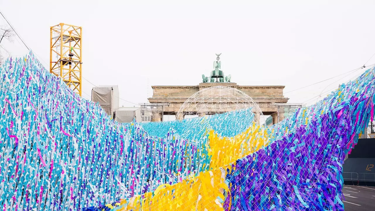 Berlin brandit 30 000 messages syndicaux pour le 30e anniversaire de la chute du mur