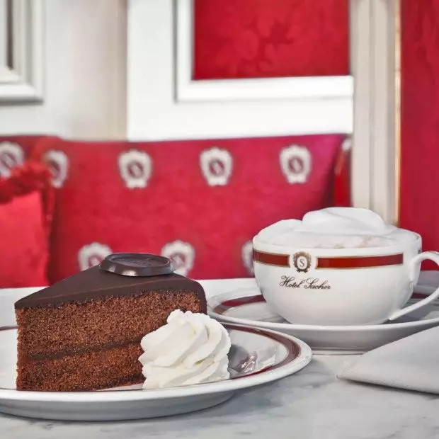 Originální Sacher Torte od Caf Sacher