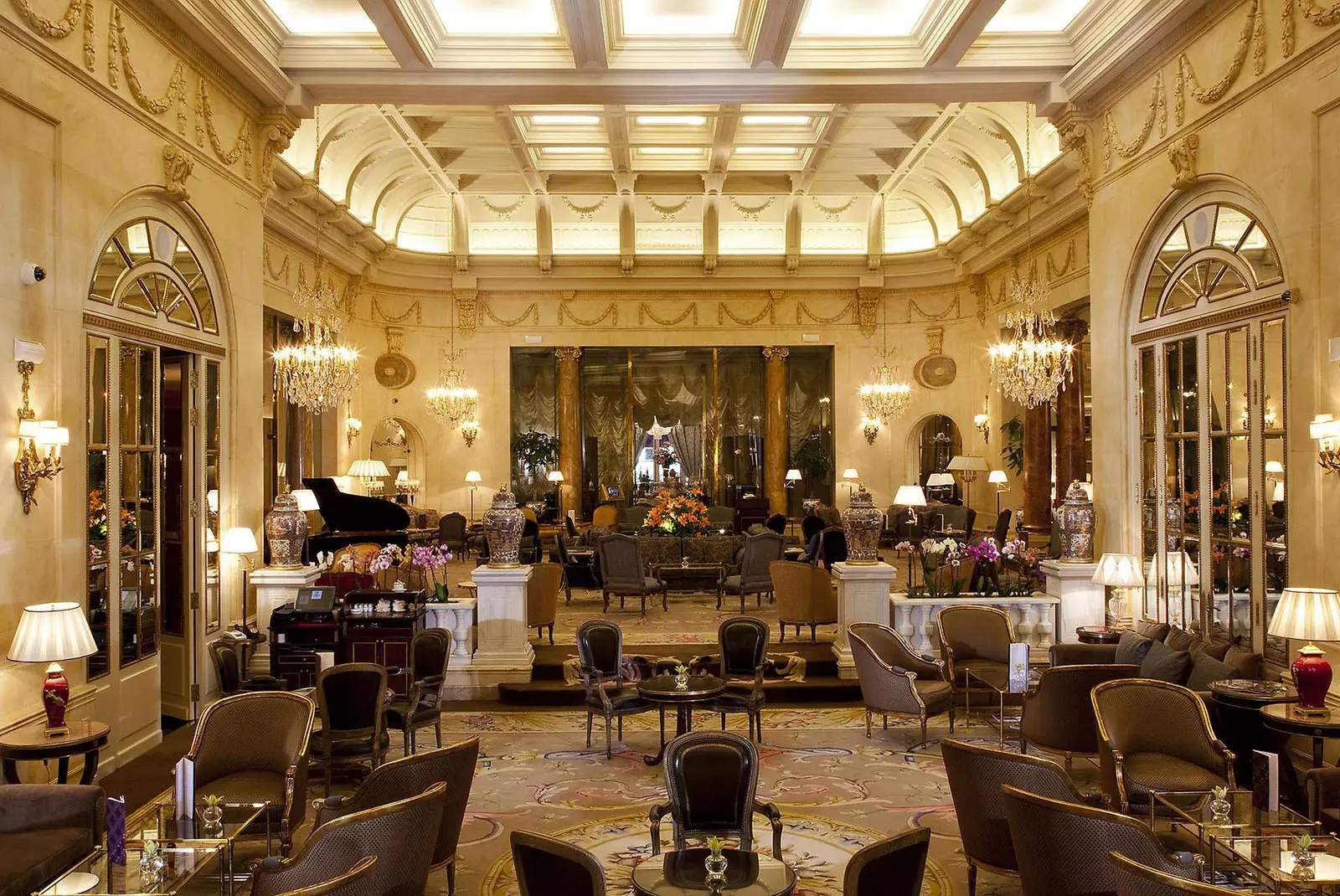 Auf Wiedersehen zum Ritz Liebesbrief an die „Grande Dame“ der Madrider Hotels