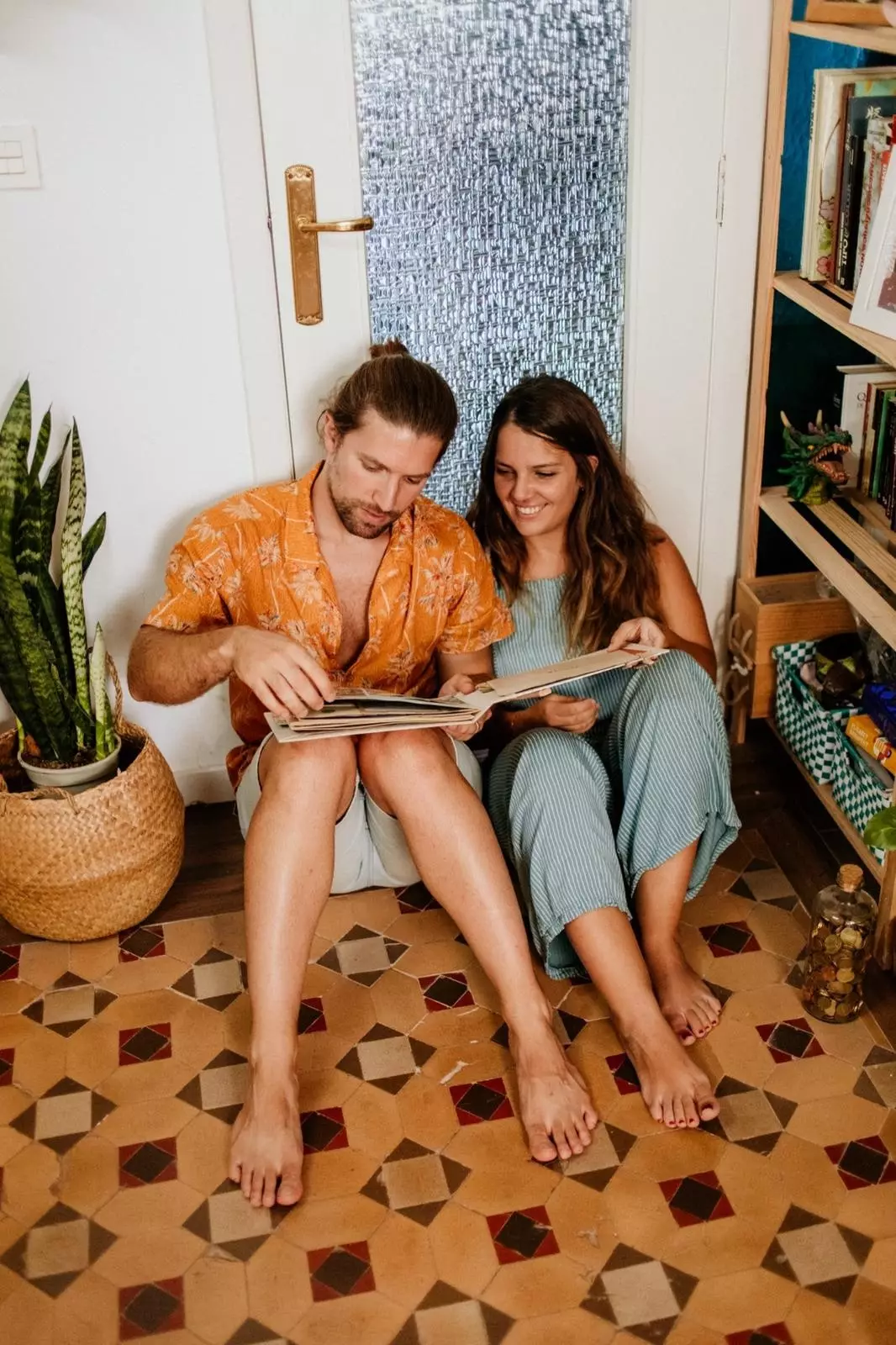 Beln Gimeno et Jaume Navarro ont reconstruit leur appartement tout en préservant le restaurant Mosaico Nolla