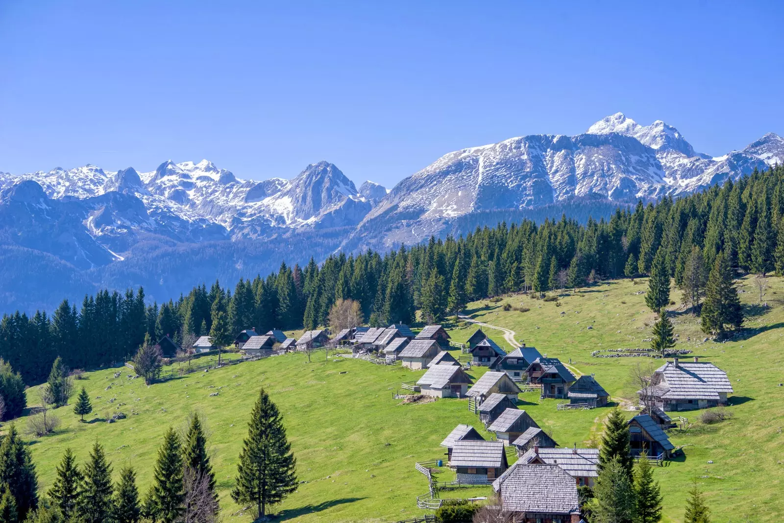 A rota dos Alpes Julianos é dividida em 16 etapas