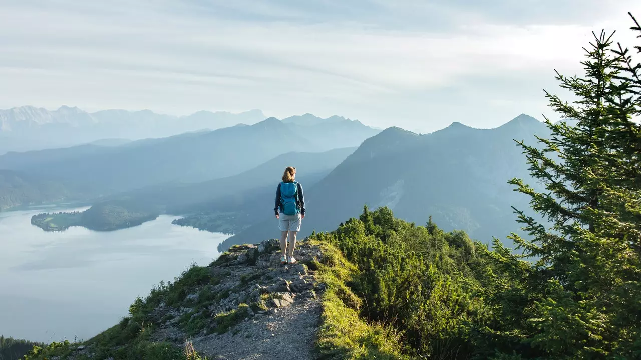 သင်ကမ္ဘာကိုခရီးသွားရန်လိုအပ်သော 'Atlas of Legendary Mountains'