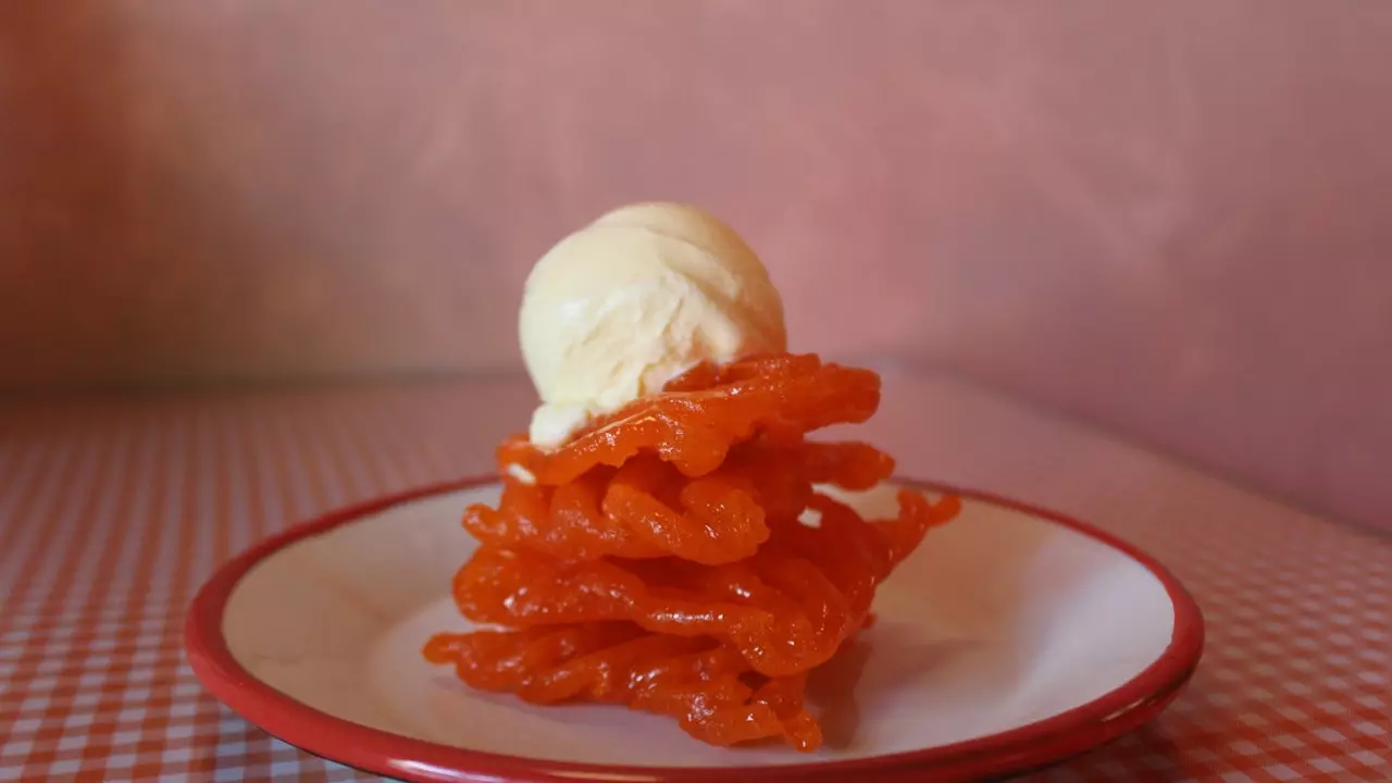 Baby Jalebi, пакистанська та індійська вулична їжа в центрі Барселони