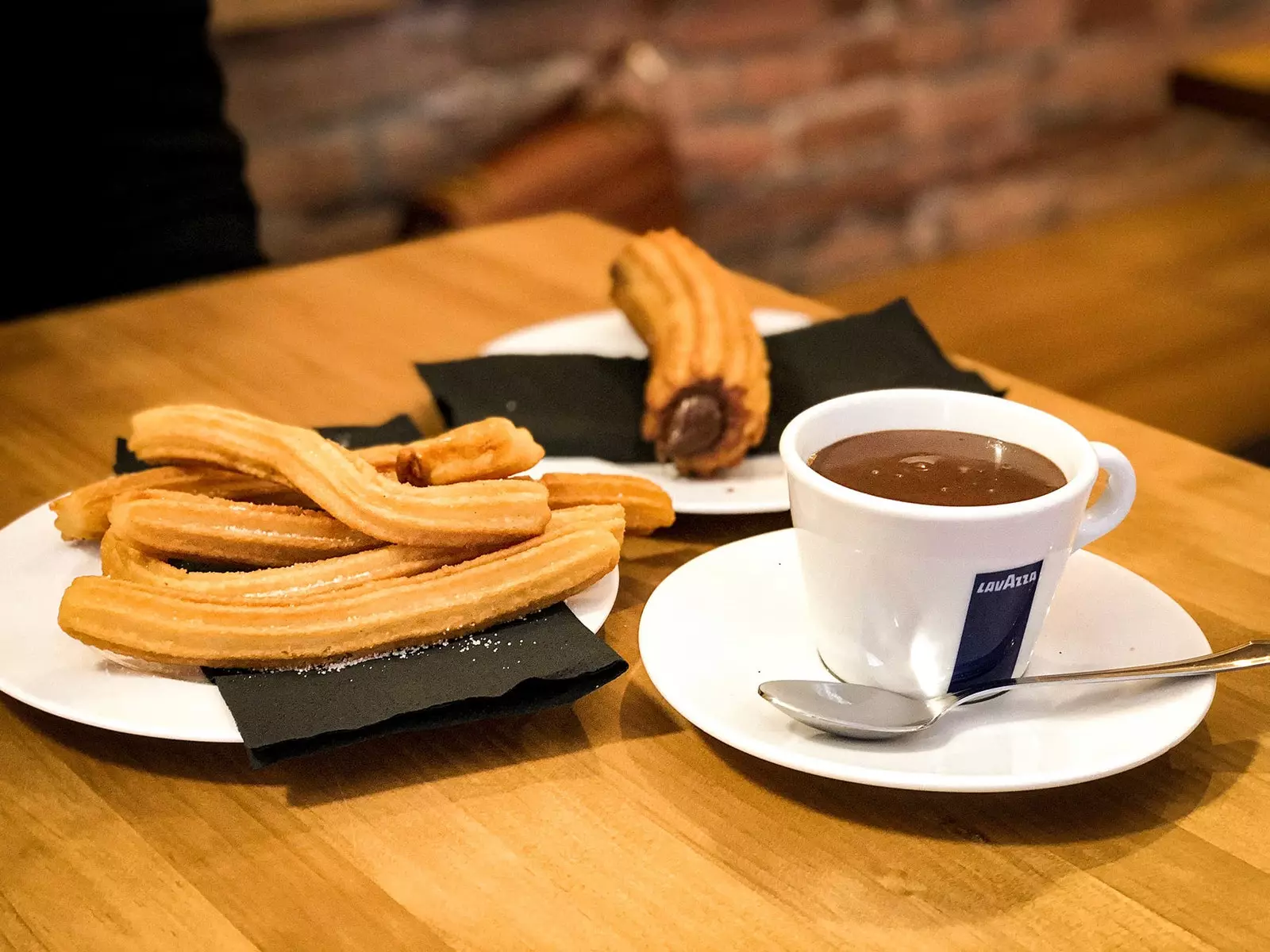 Churros ar šokolādi