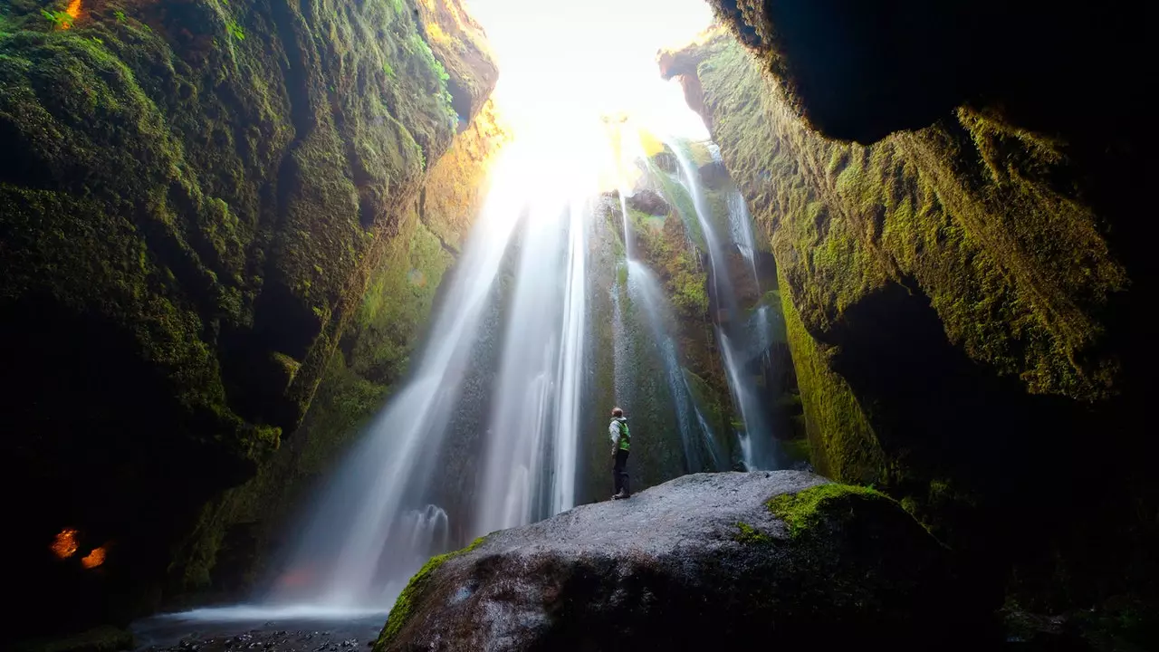 Jedenásť fotografií, ktoré by ste mali urobiť (a urobiť) na Islande