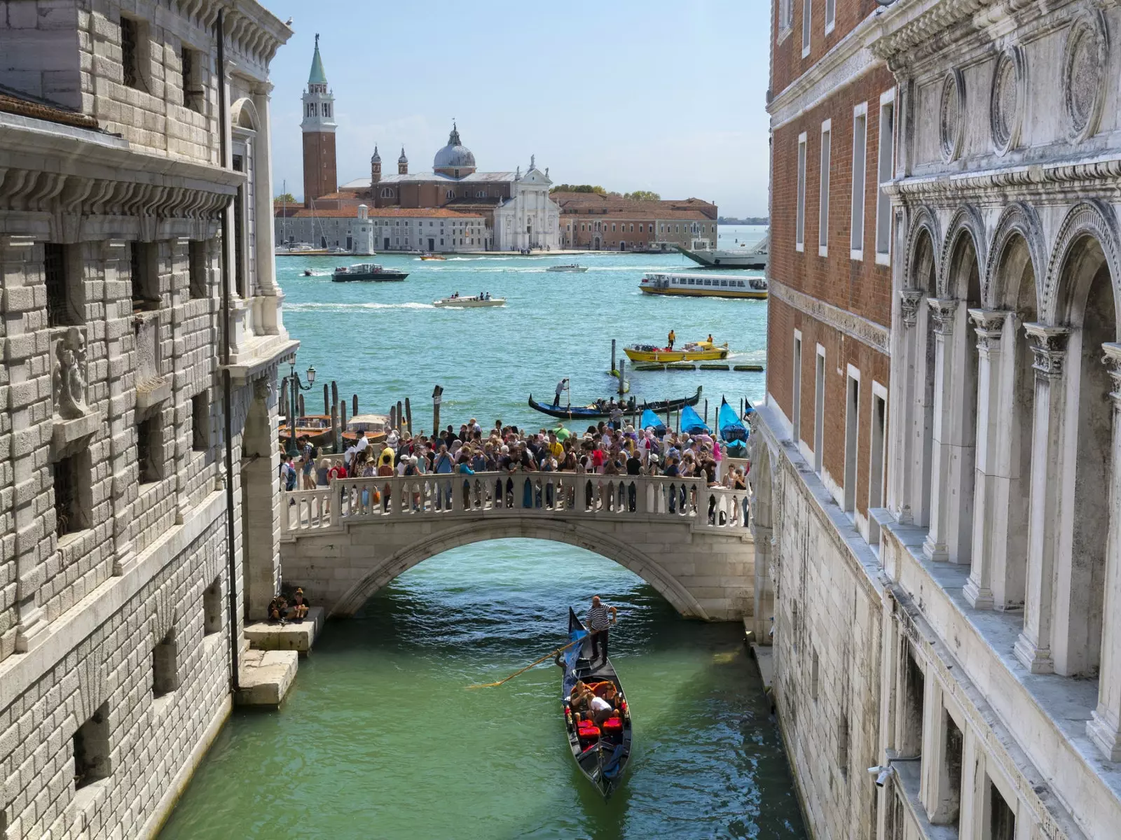 Venecija, kurią paliko Donna Leon.