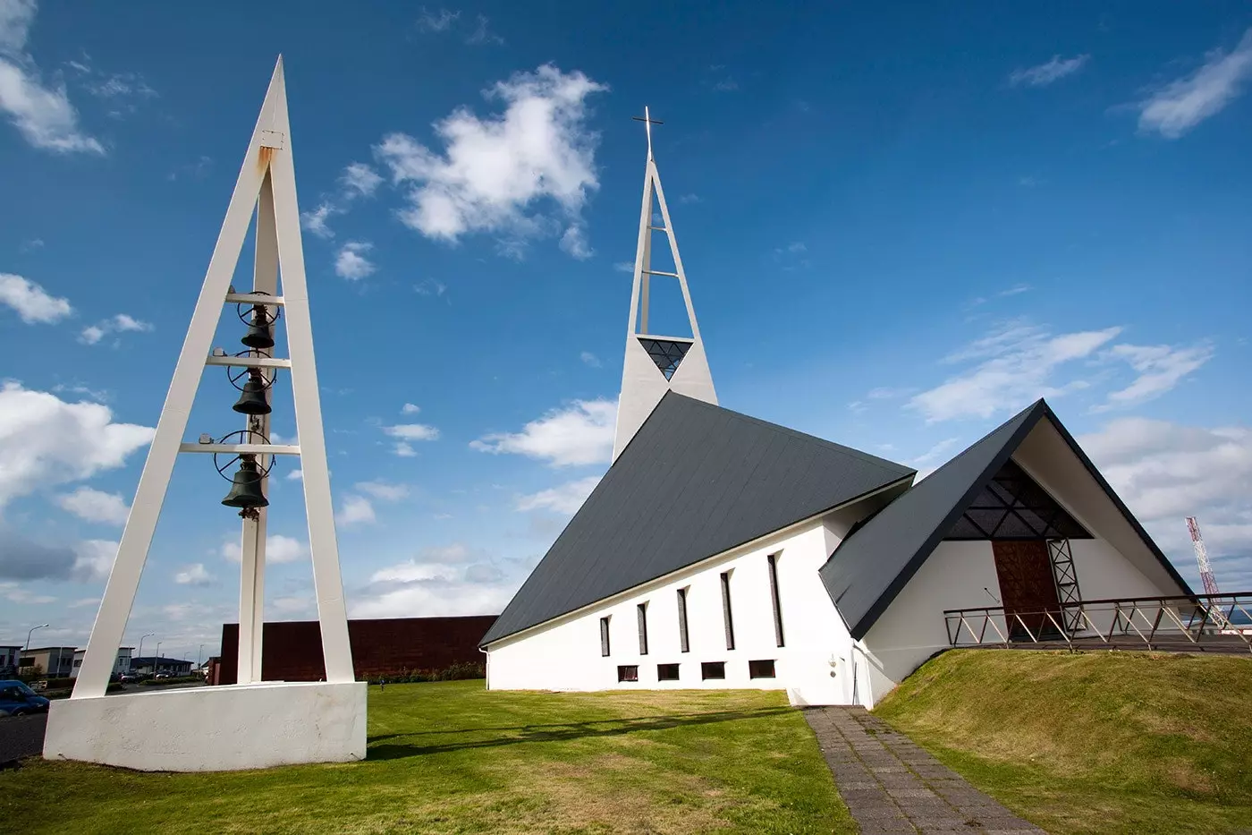 Olafsvik cherkovi