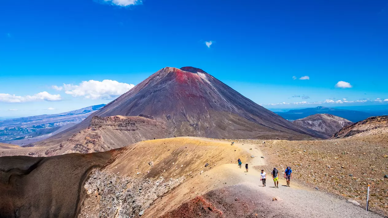 Alpski prehod Tongariro: eden najboljših dnevnih trekingov na svetu