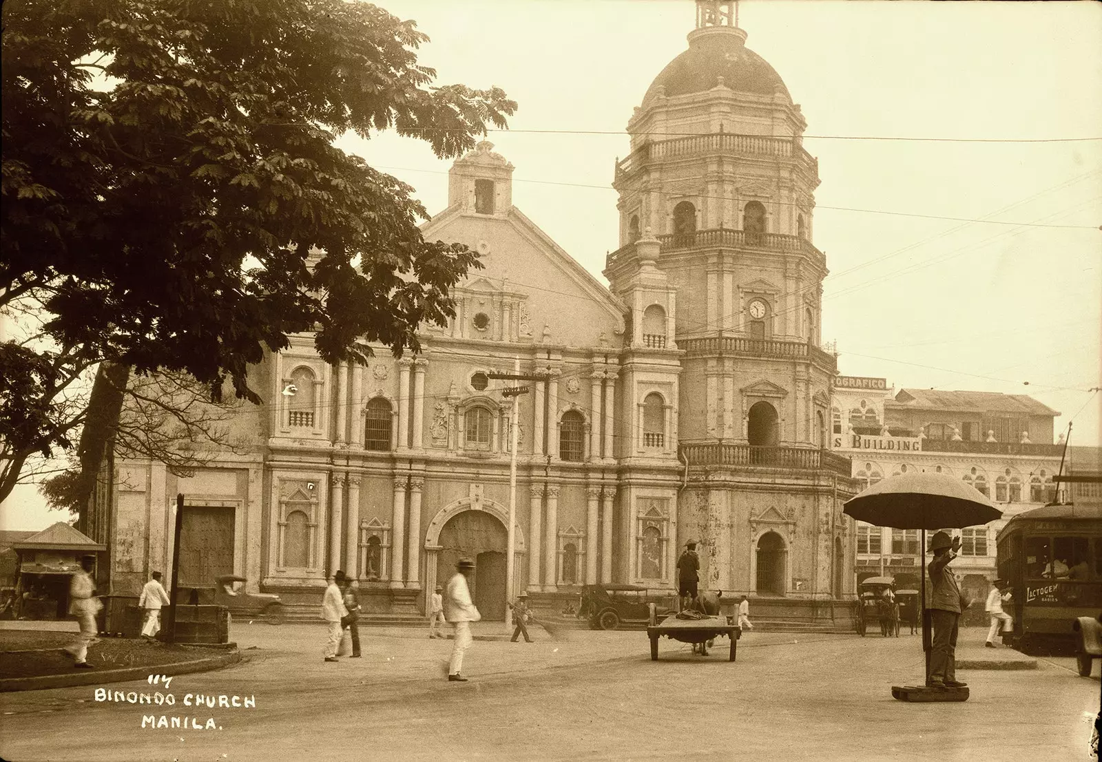 Gëschter an haut vu Manila ass dëst wéi d'Haaptstad vun de Philippinnen zënter dem 19. Joerhonnert geännert huet