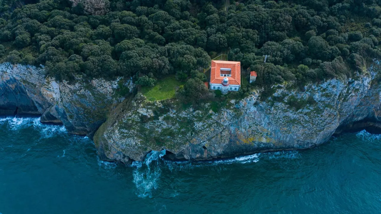 Ħames rotot biex igawdu n-natura tal-Asturias