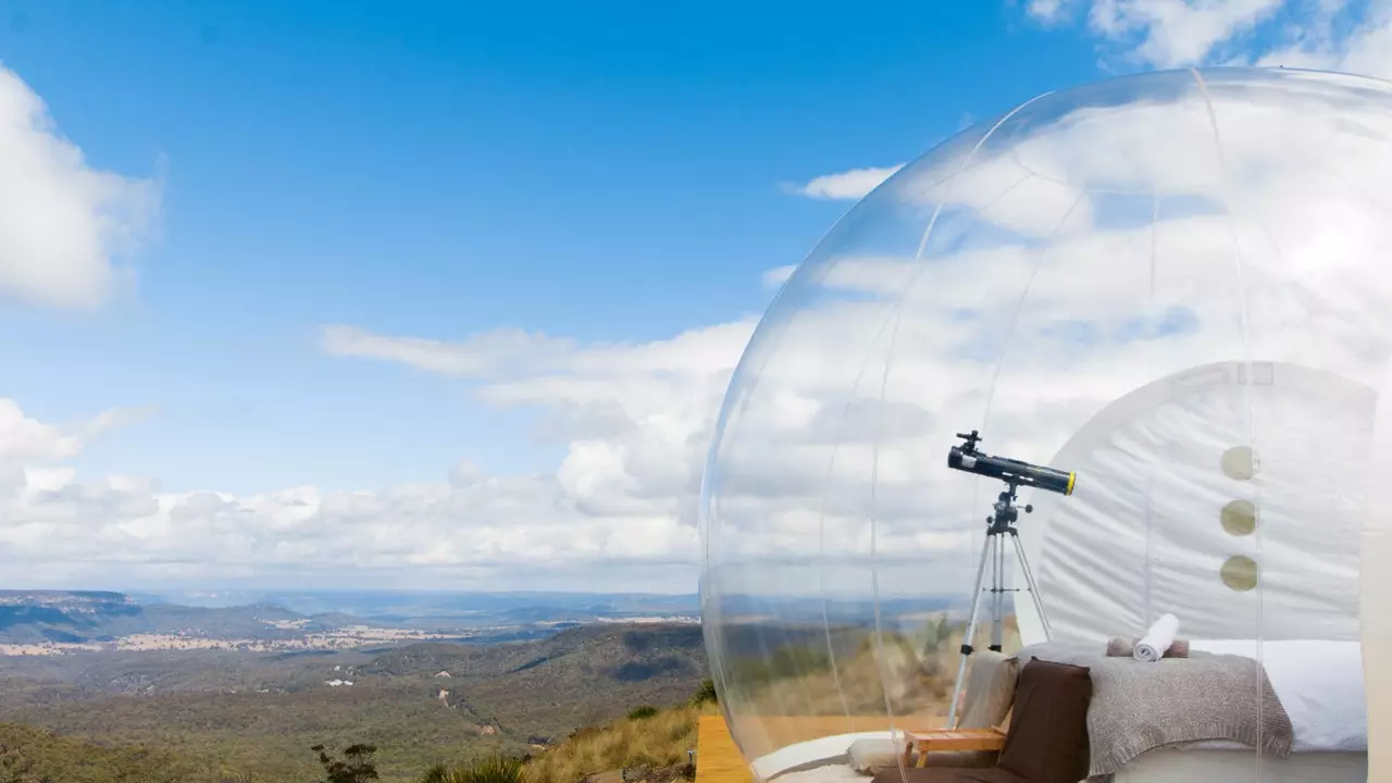 A bubble in Australia, or how to admire the sky in the middle of nowhere