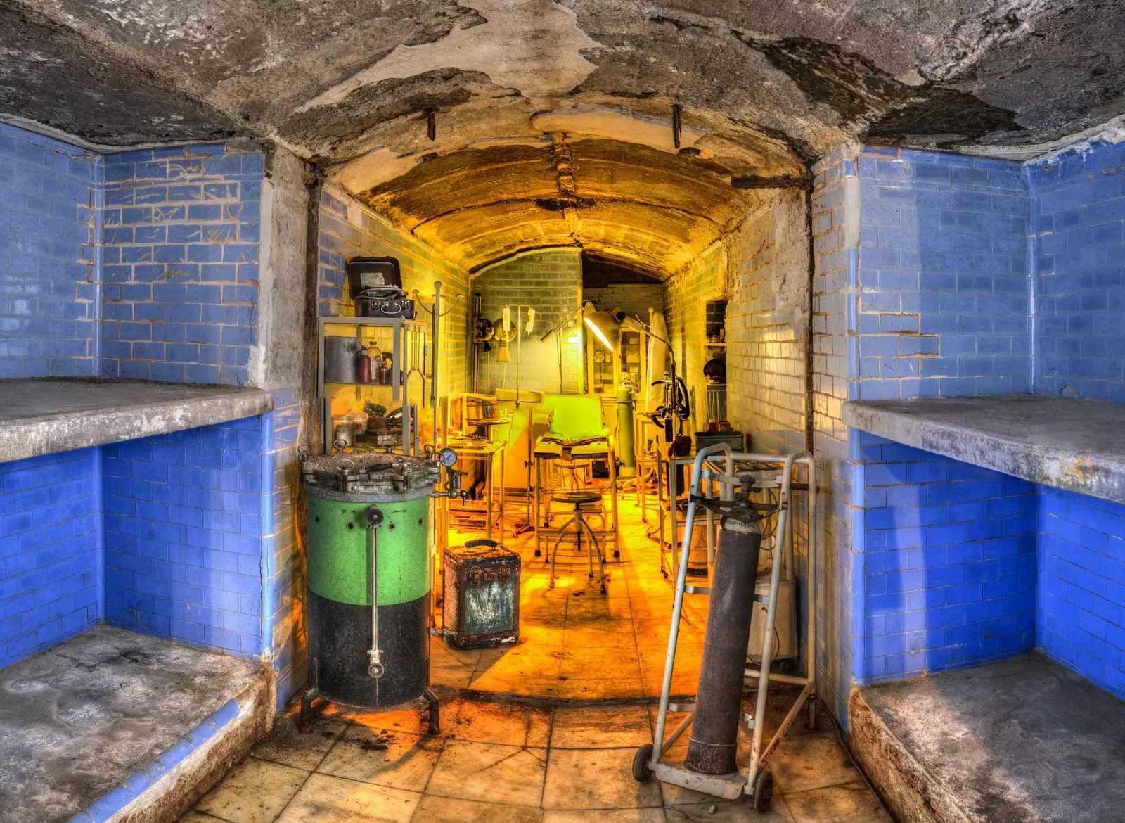 Salle d'opération dans l'un des abris de la guerre civile à Almería.