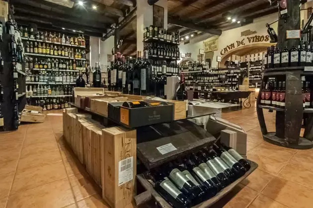 Vinoteca Баарынын даамын татуу