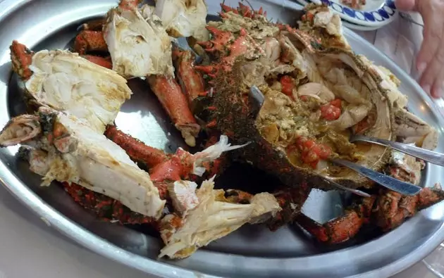 Cooked spider crab from El Pescador