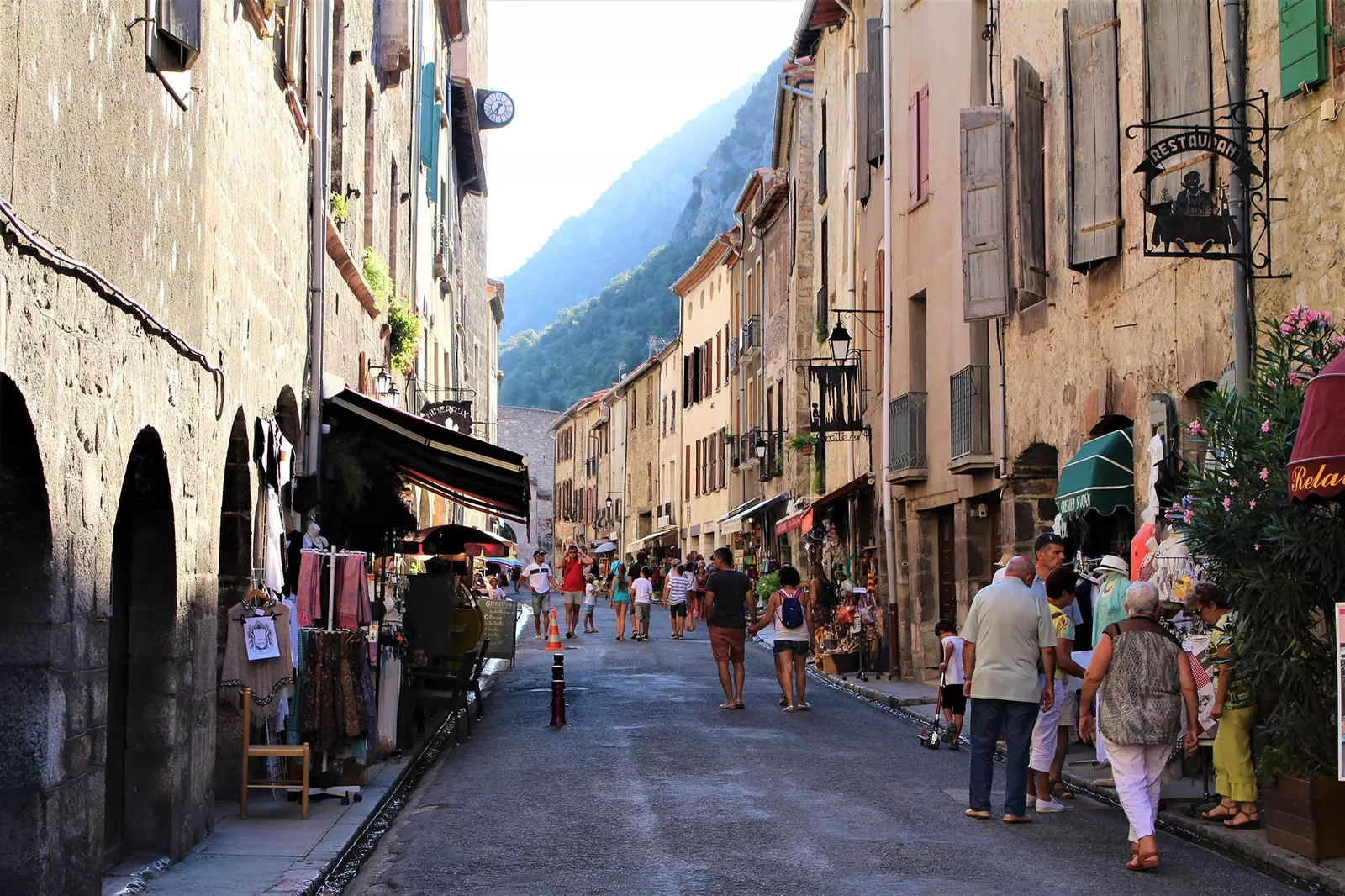 Sráideanna Villefranche de Conflent