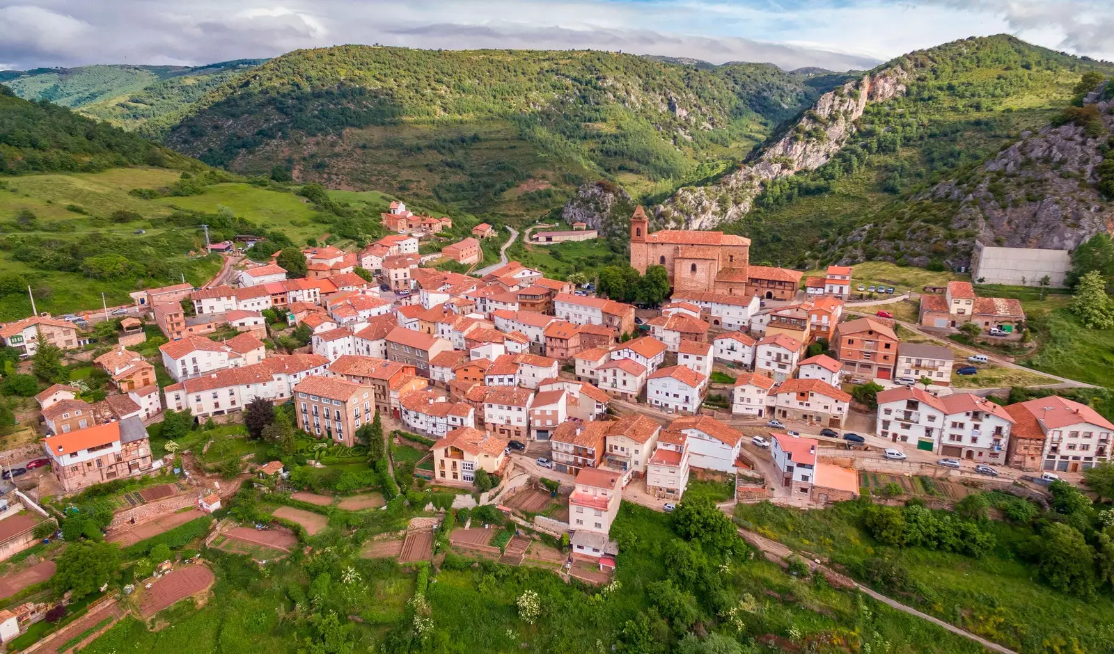 Zăpadă din Cameros și Montemediano