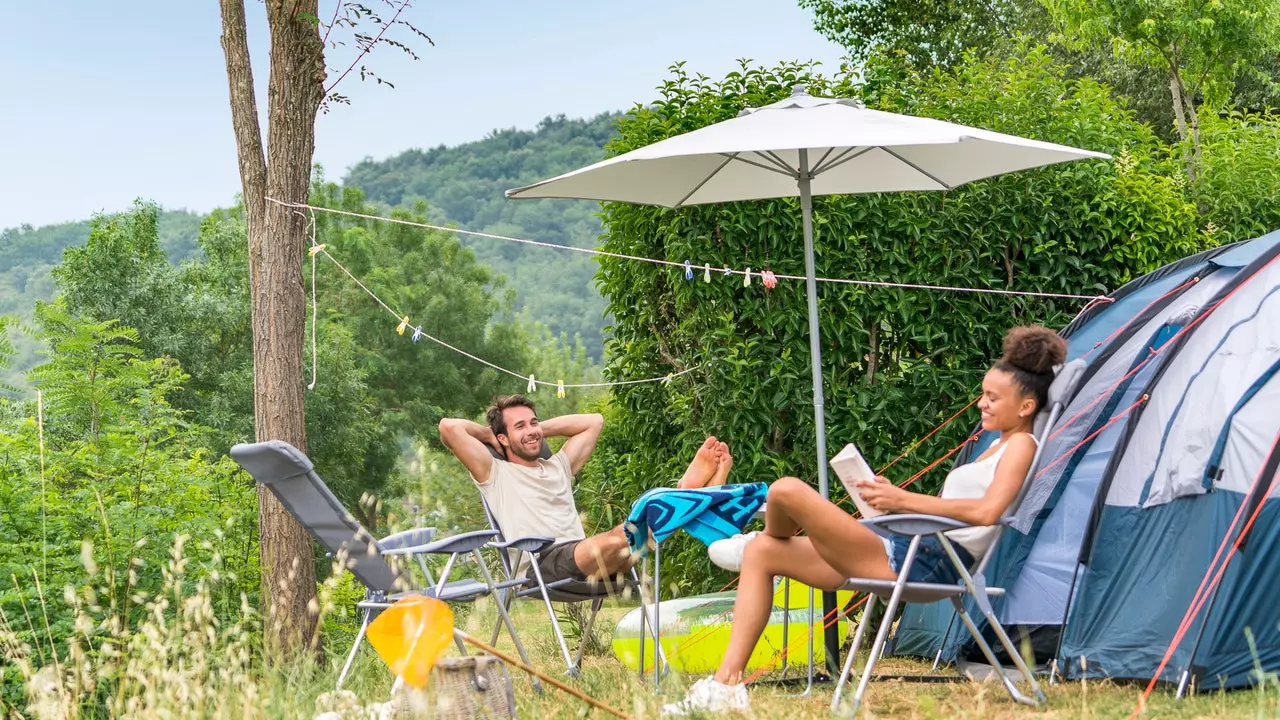 Pastāstiet man, ar ko jūs ceļojat, un es jums pateikšu, kura ir jūsu ideālā glamping