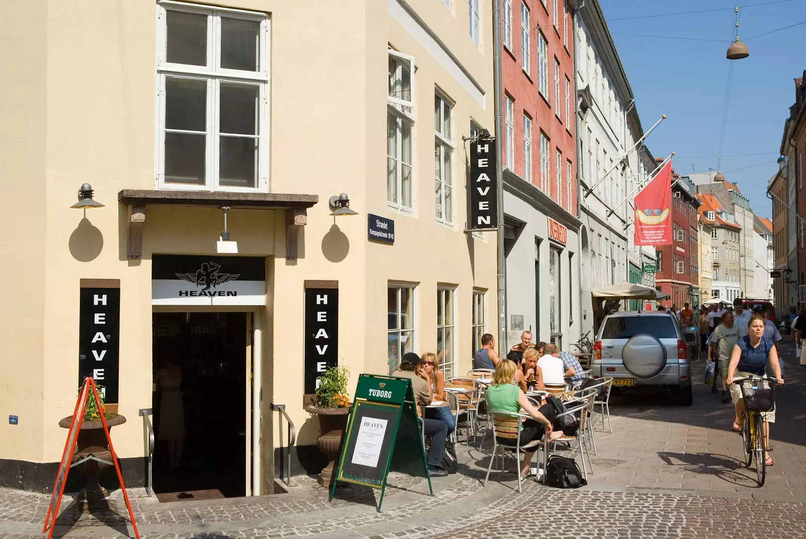 Restauranttafels op Straedet street Copenhagen