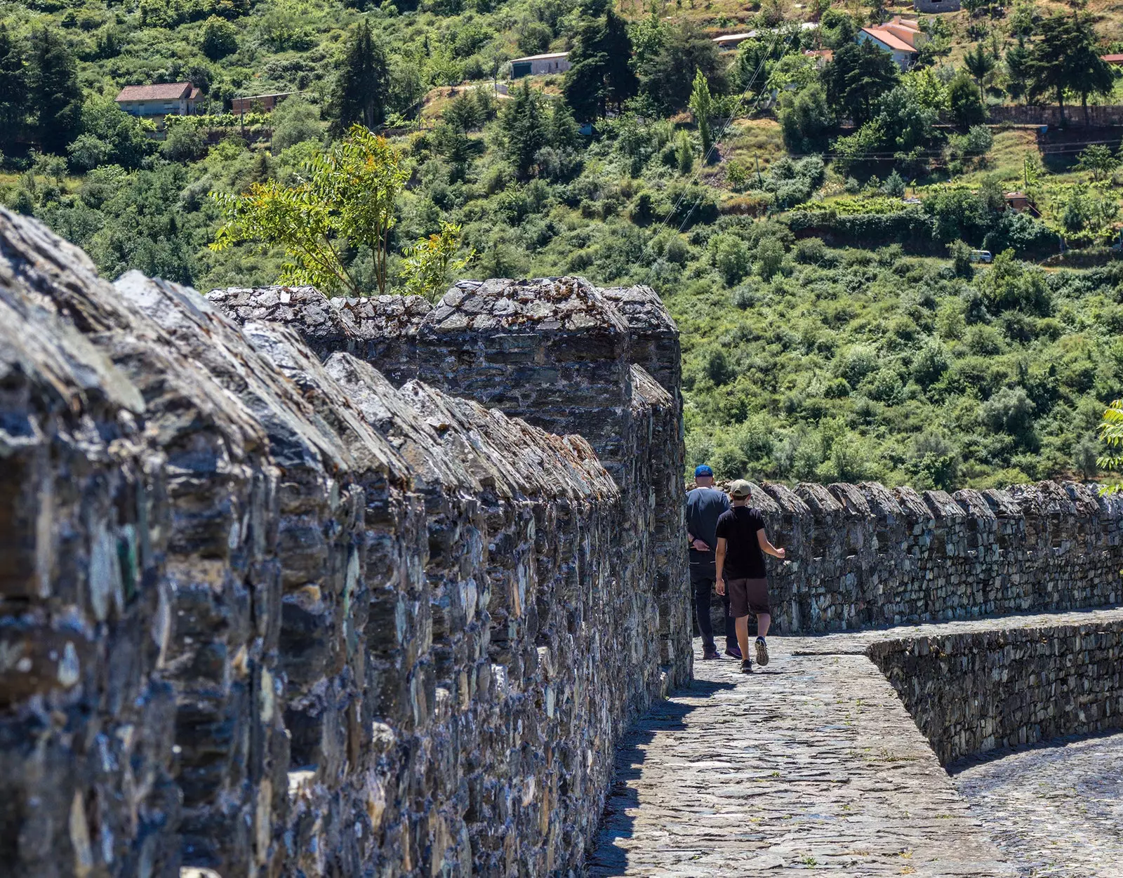 Středověká zeď hradu Braganza Portugalsko