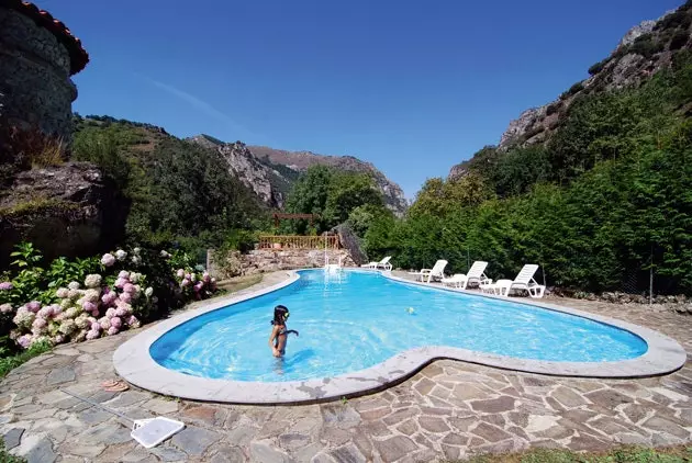 Flórez Estrada Hotel Swimming Pool