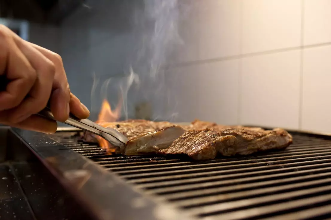 Carne grelhada em Piedra Ventana Trevlez