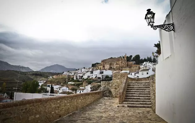 نمای Antequera از Iglesia del Carmen