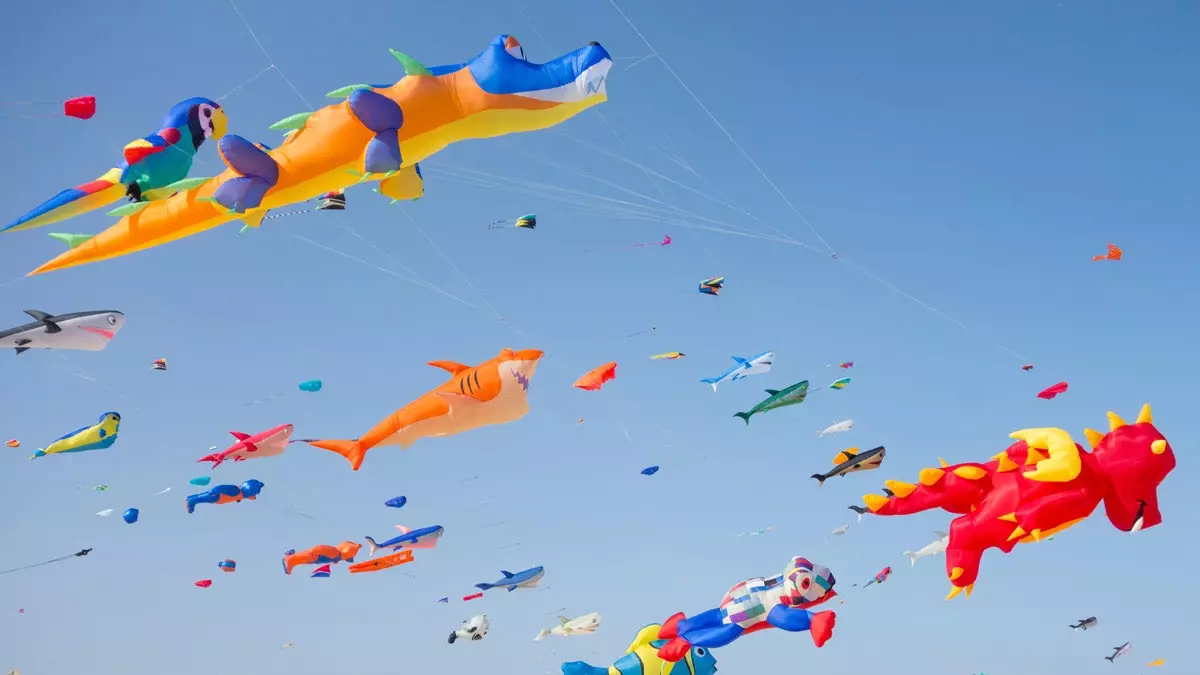 And the sky was filled with colors! The International Kite Festival begins in Fuerteventura