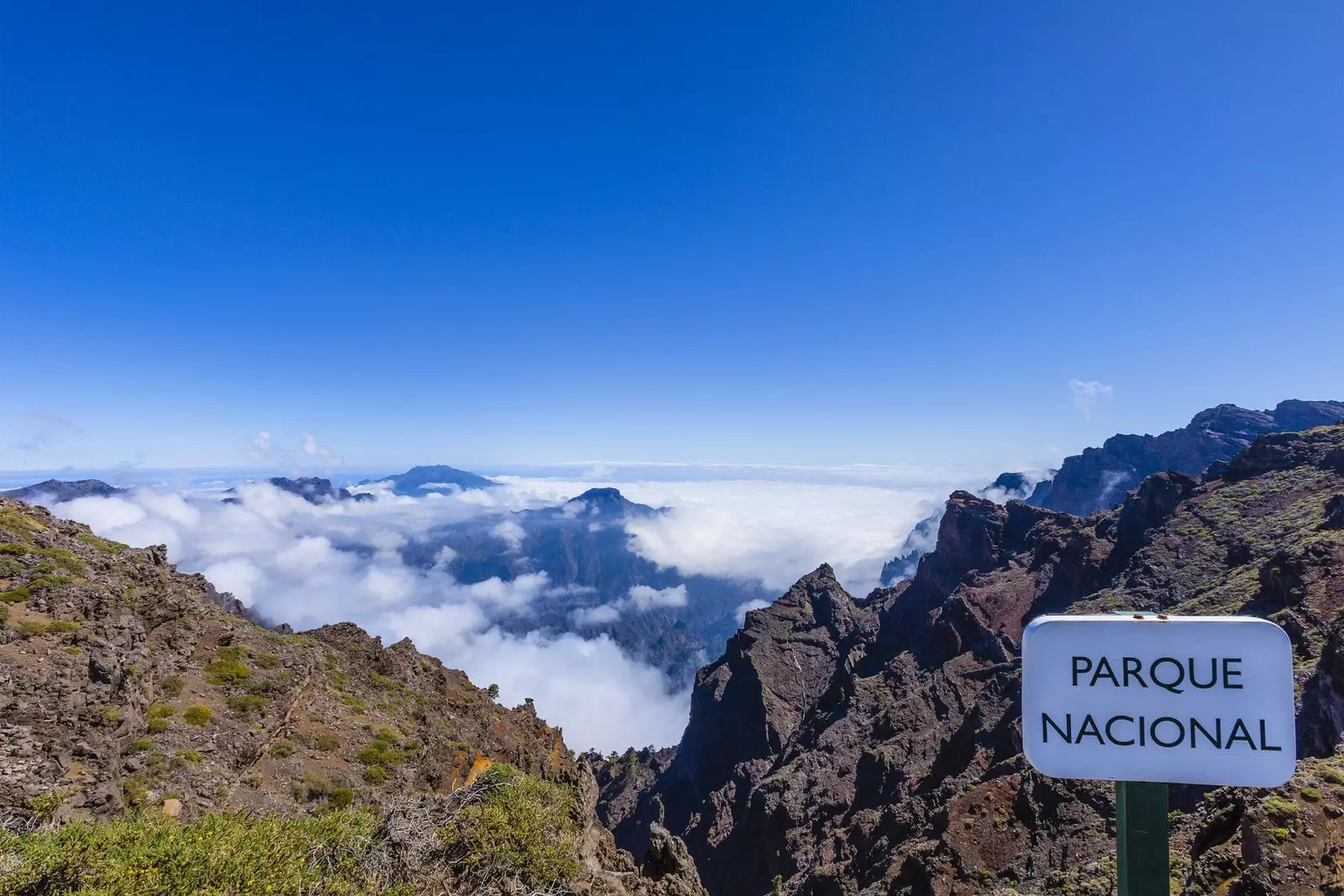 Ла Пальмадагы Caldera de Taburiente улуттук паркы