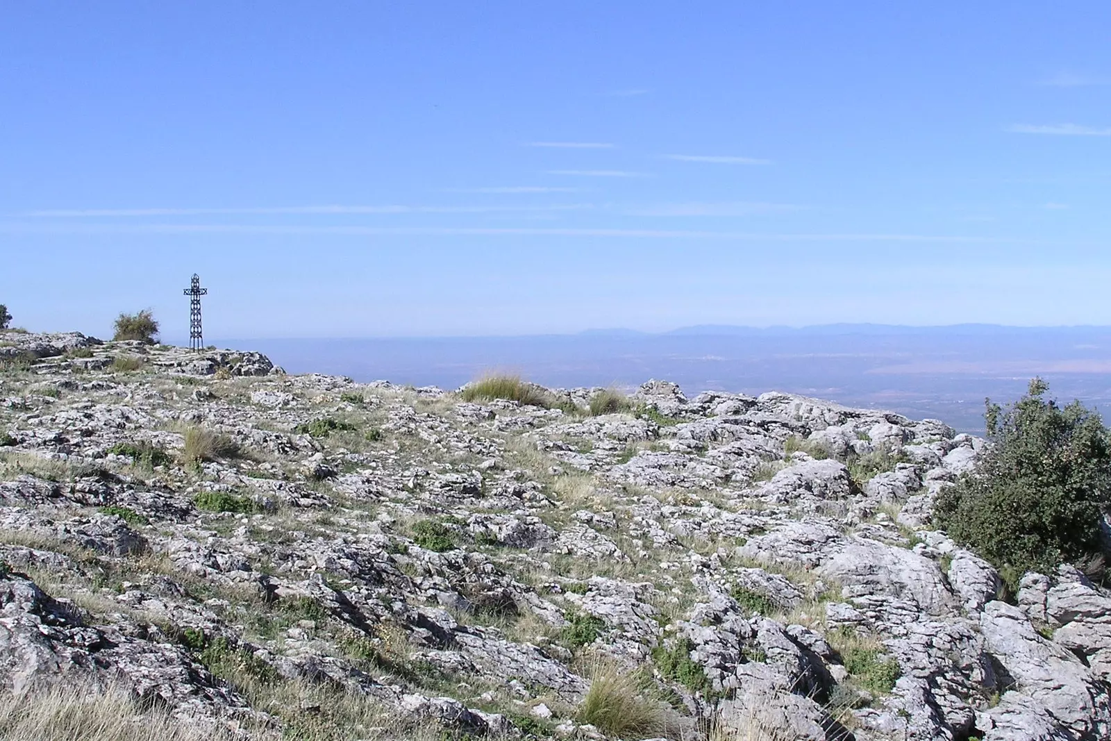 La catena montuosa che circonda Jimena a gennaio