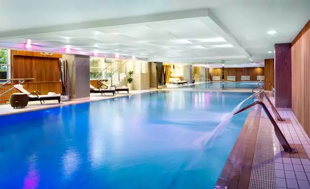 Piscine du Wyndham Grand London Chelsea Harbour.