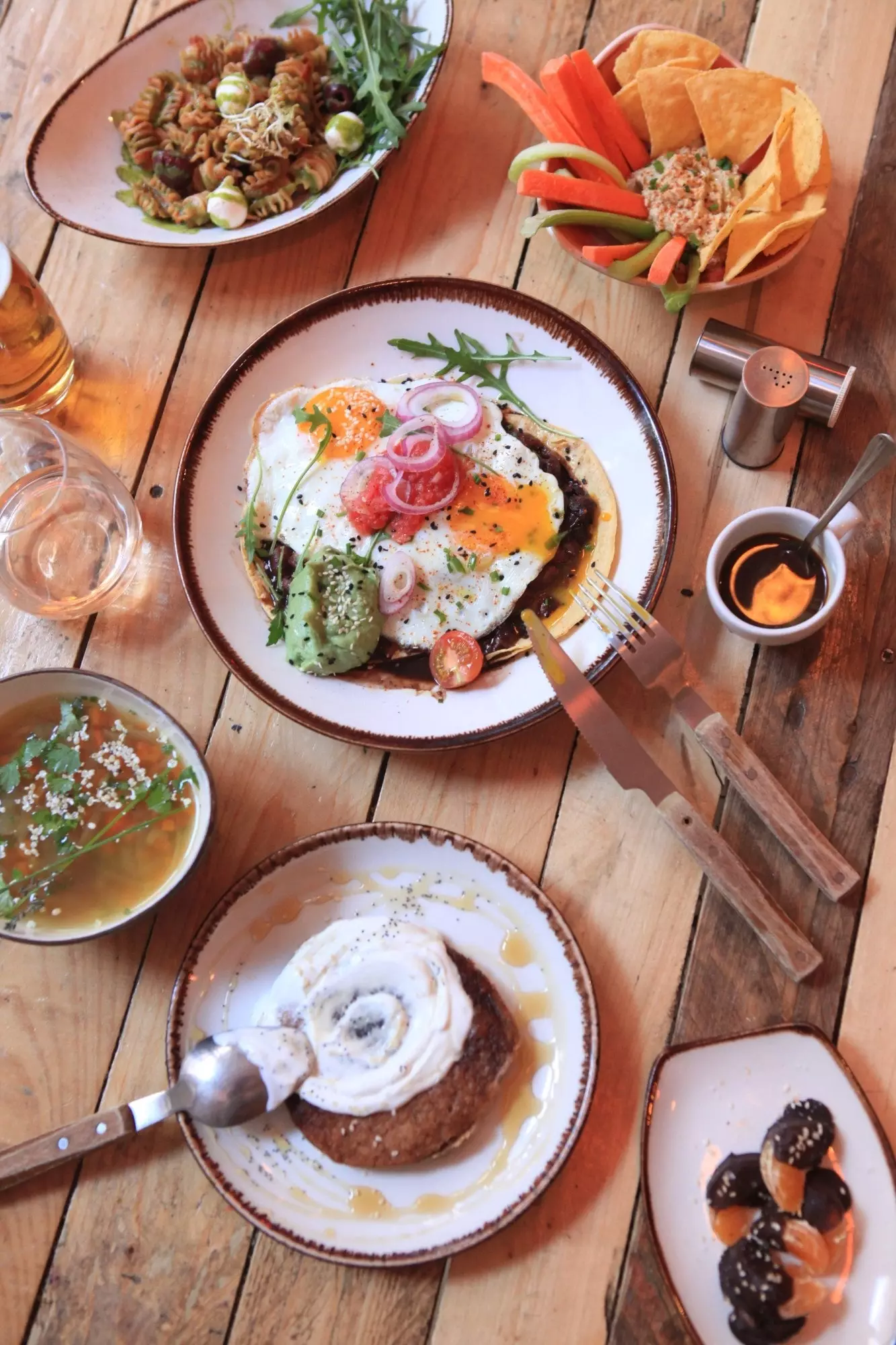 Ag lorg brunch sláintiúil Is é an Teach Sú an freagra