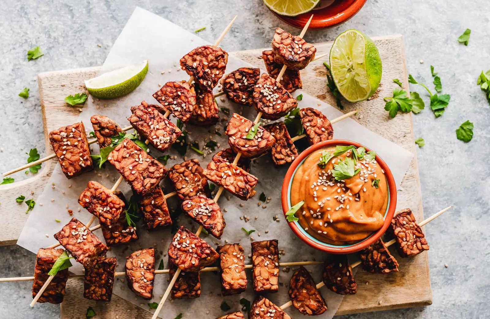 Tempeh протеини растанӣ аз Индонезия.