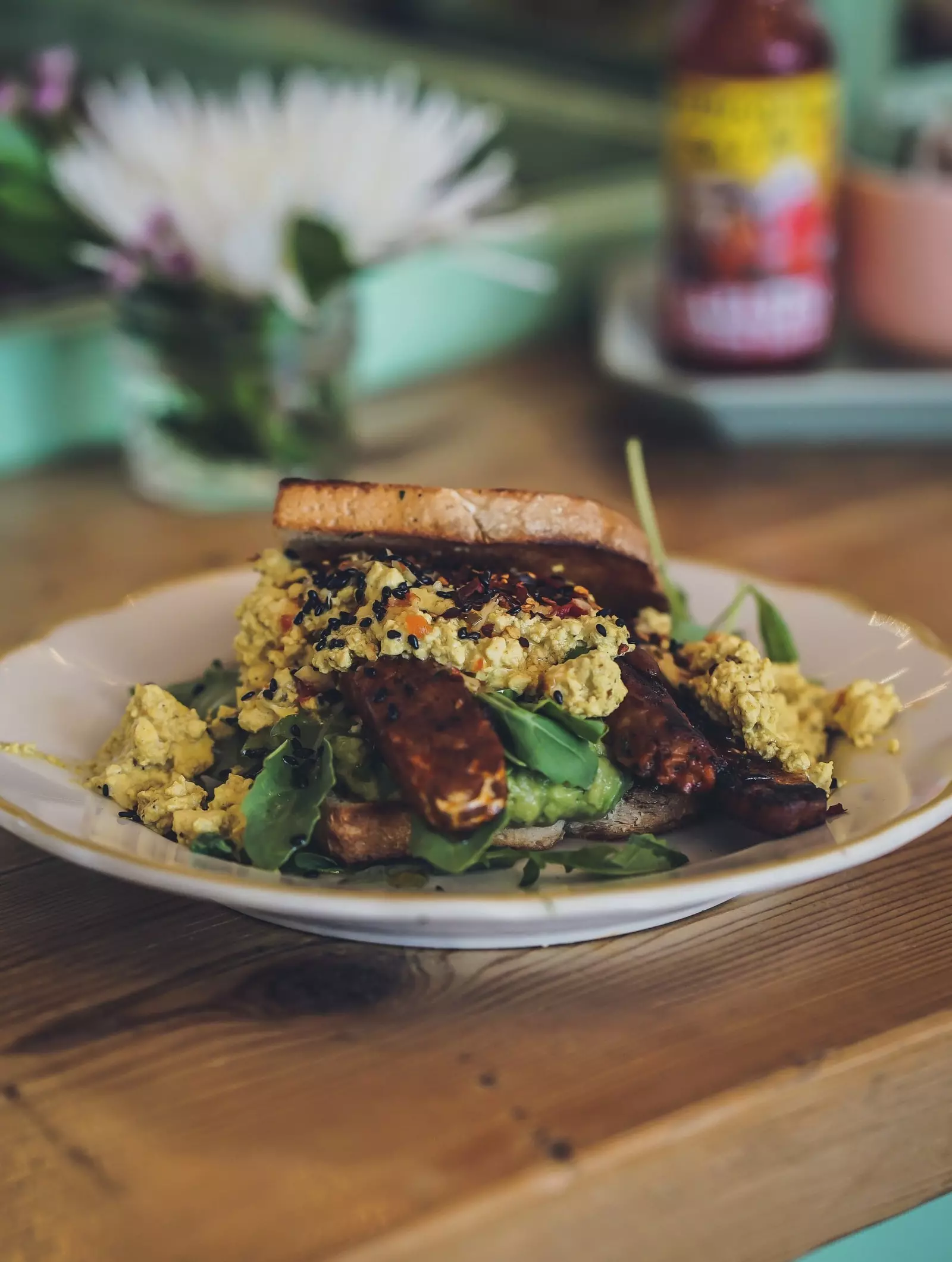 Tempeh er hentet fra soyabønner og er fermentert.