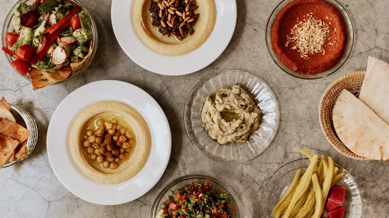 Barselona'daki en iyi humus? Iakni, aradığınız Lübnan restoranı.