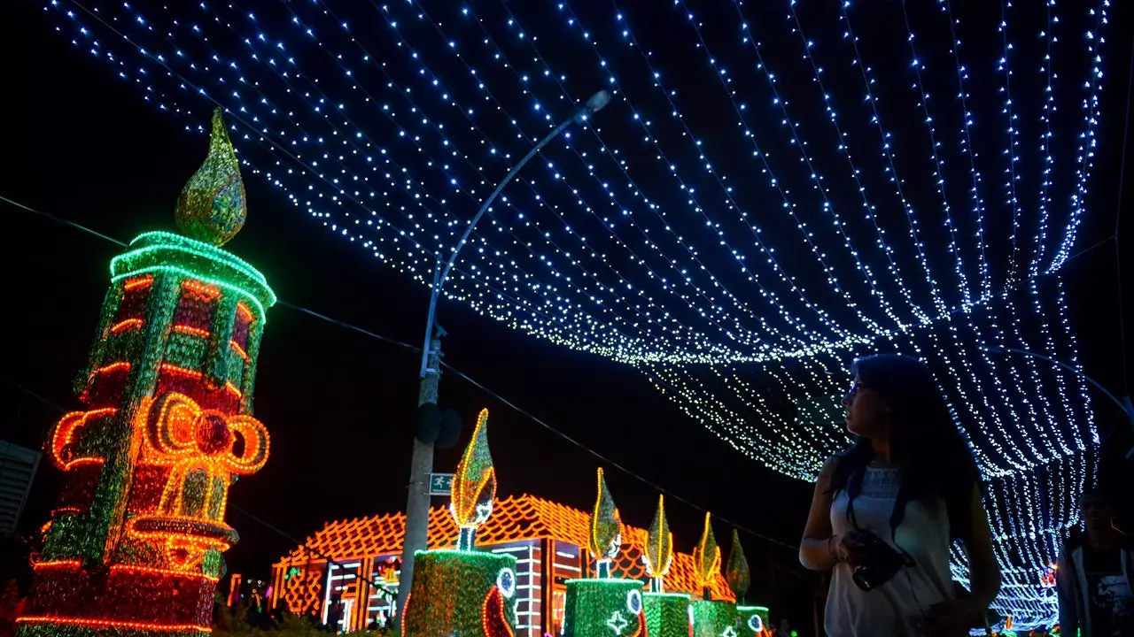 Tremble Vigo! Medellín has also turned on its Christmas lighting