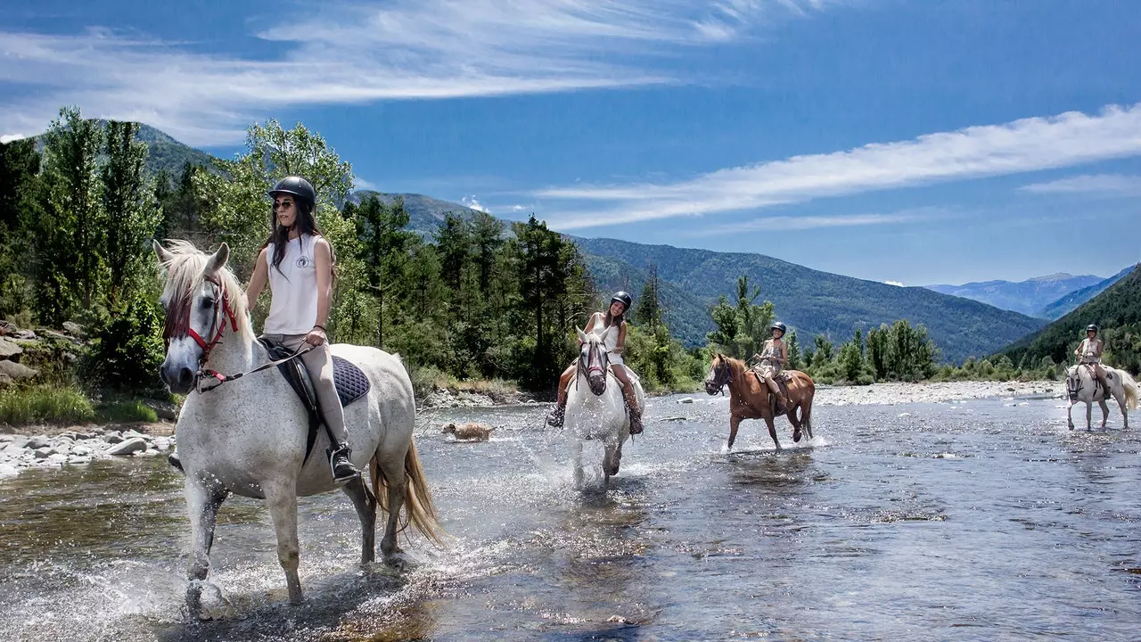 Nous faisons le tour de l'Aragon à cheval