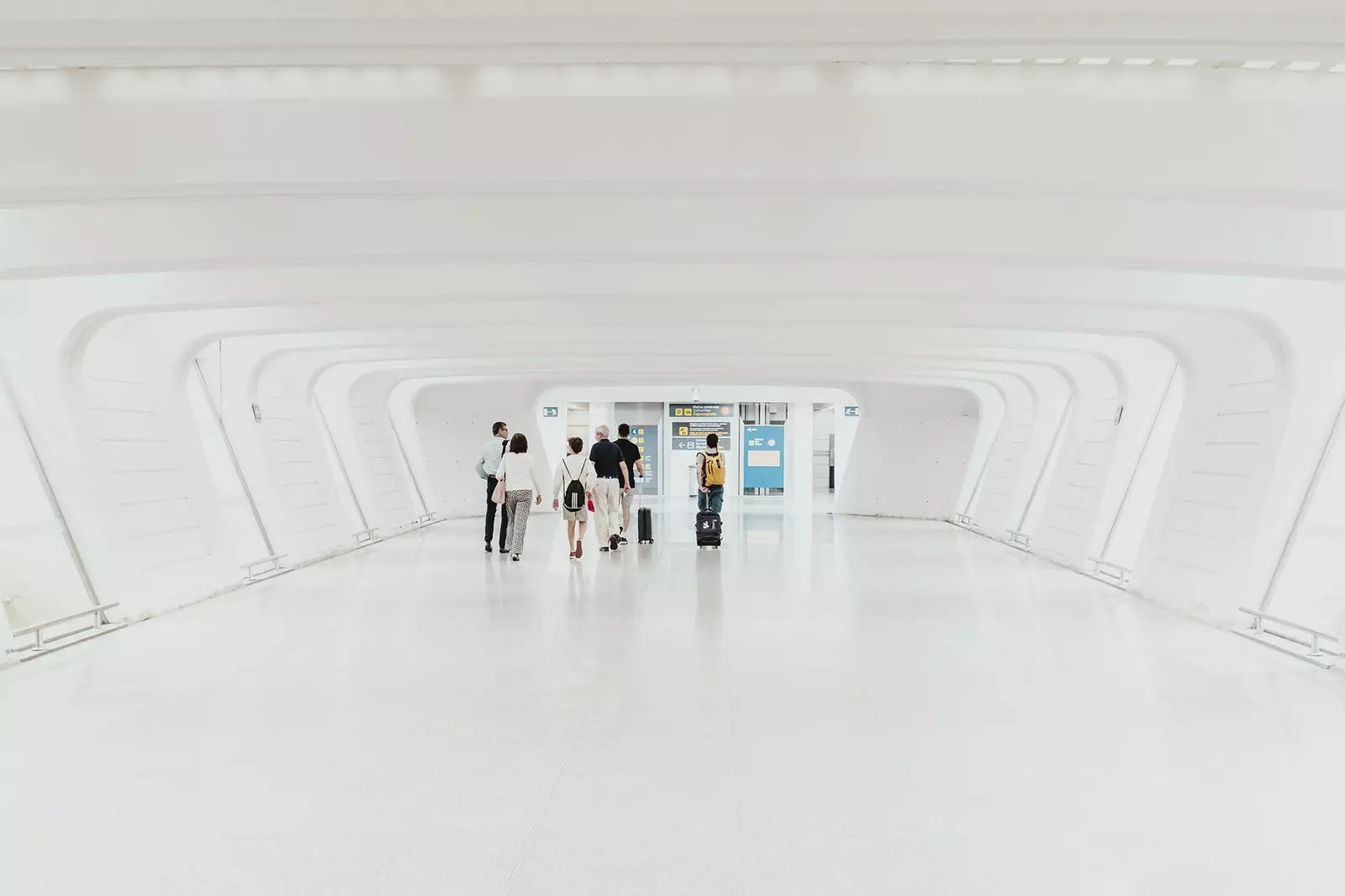 keluarga di bandara