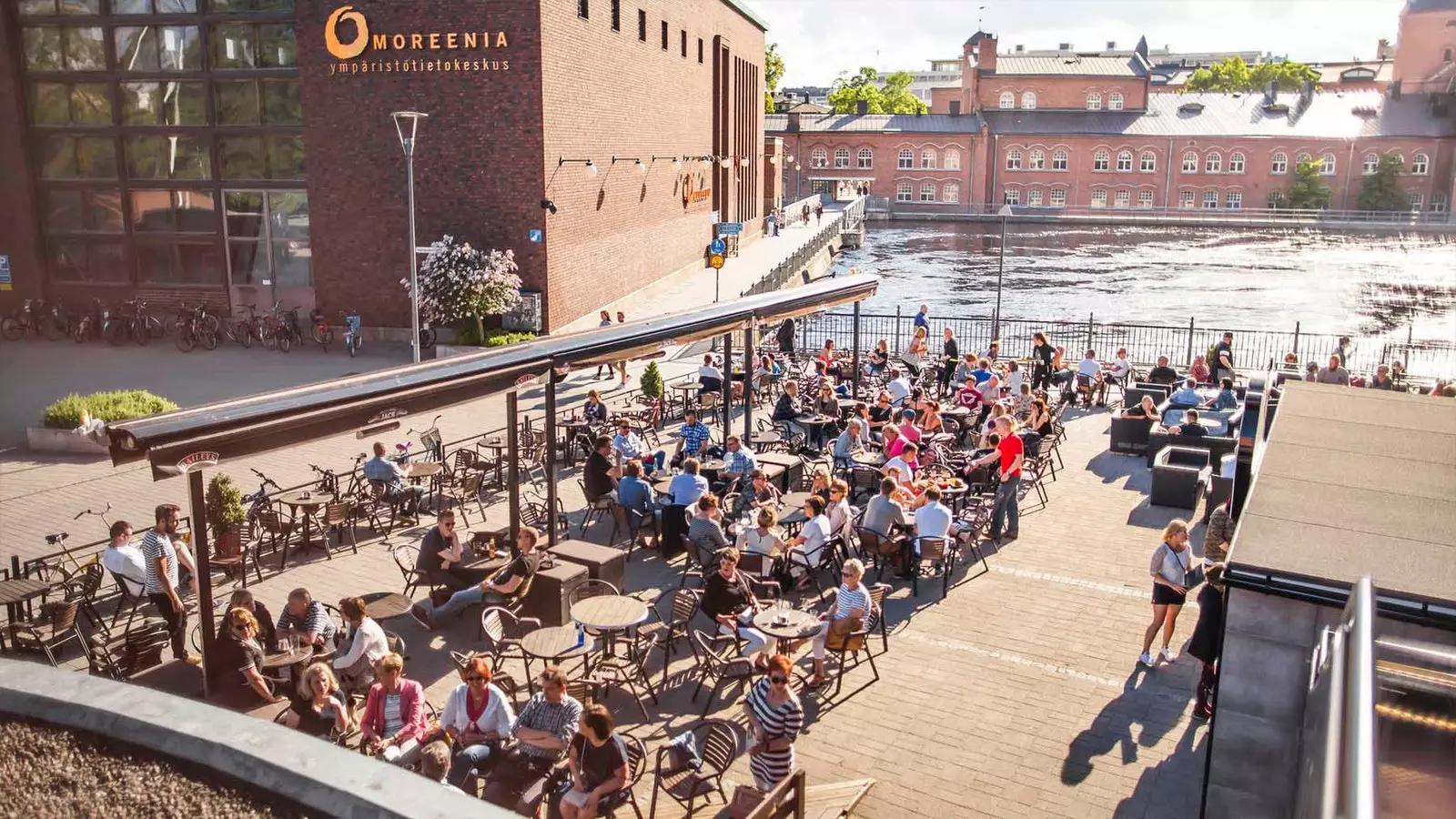 tampere terasa uz jezero