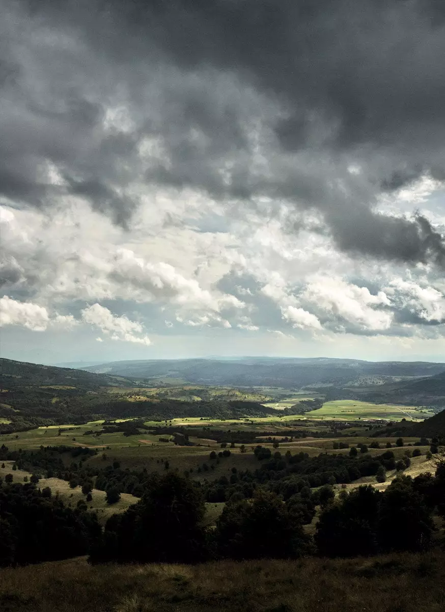 A zona rural a leste de Miklósvr